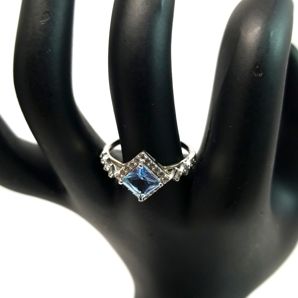 Kohl's 925 Silver  Womens Ring Size 9US New